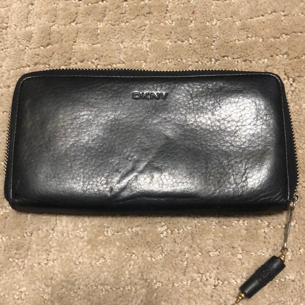 DKNY Wallet